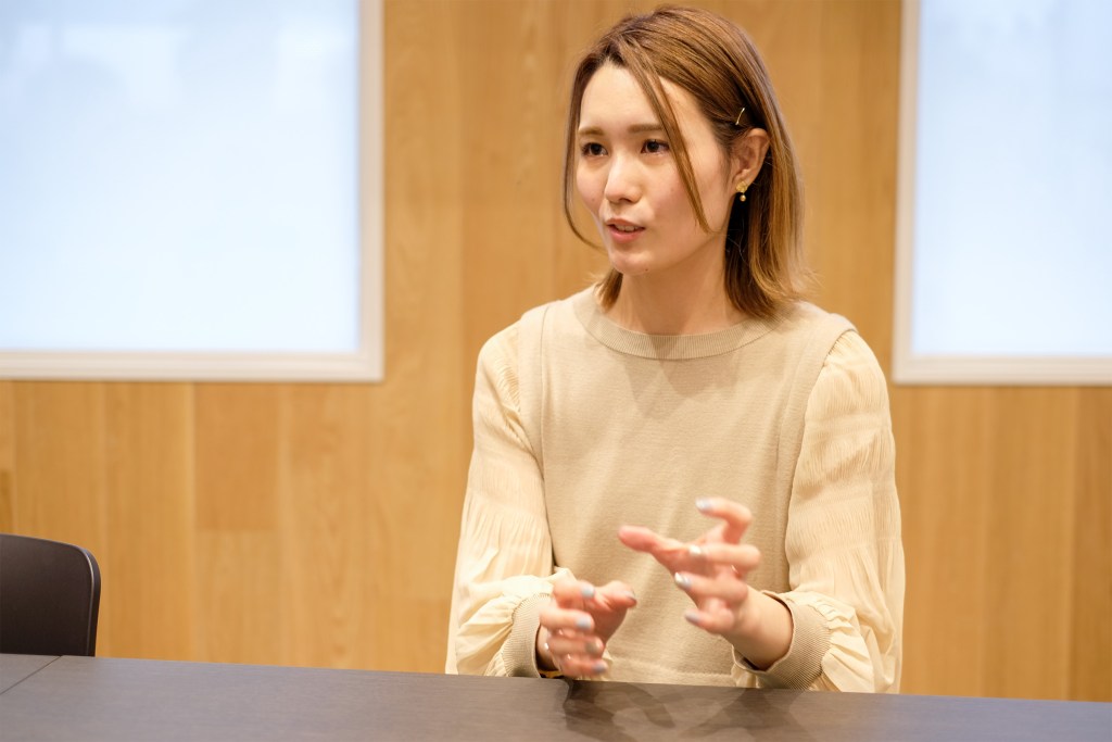 Ms.Utsumi
